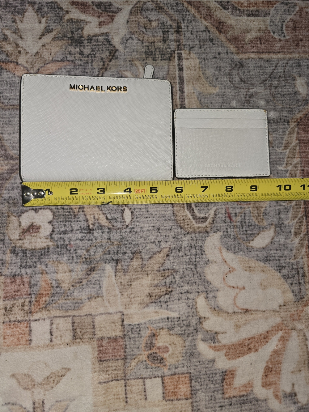MICHAEL KORS Bryant Wallet In White Saffiano Leather With ID Holder